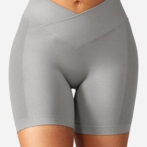 Yeoreo Scrunch Lifting Cross Front Women's Gray Bike Shorts